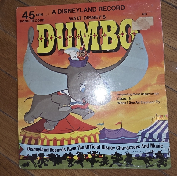 Walt Disney Book Record Lot Of 5 Books With 33 1/3 Records Dumbo, Lady & Tramp - Picture 2 of 4